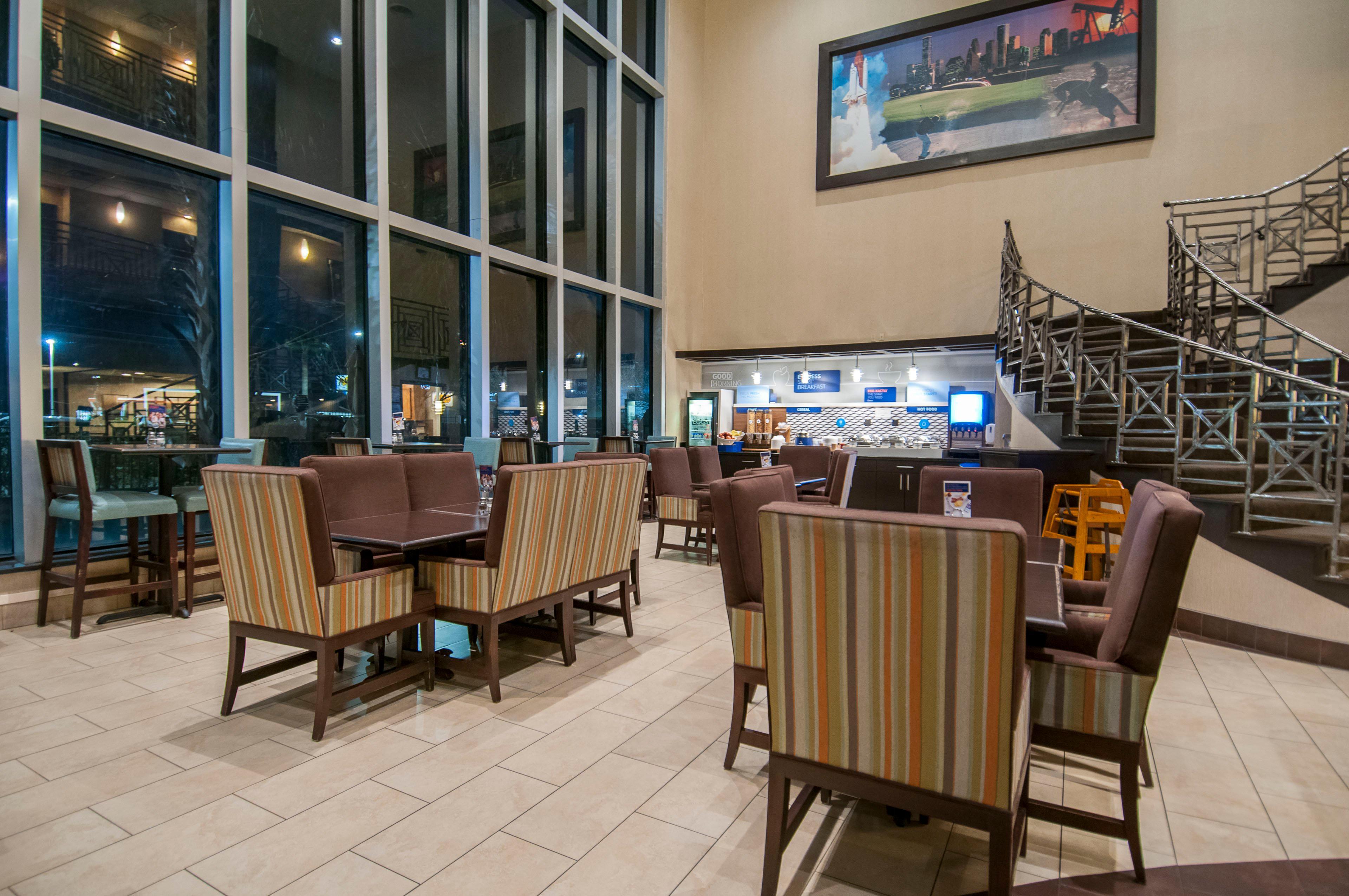 Holiday Inn Express Hotel & Suites Houston North Intercontinental By Ihg Westfield Bagian luar foto